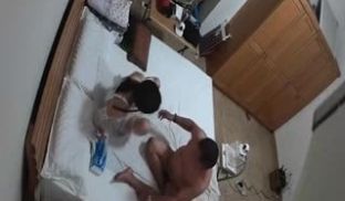 【偷拍】这女的毒龙技术非常的专业一看就是经常做的