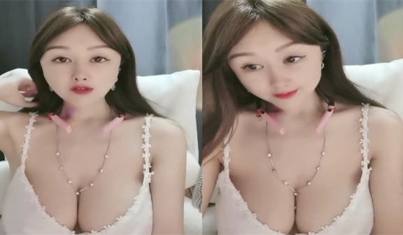 爆乳热舞女神喷血诱惑，淫荡大杀器挡不住！