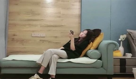 超新星崛起：爆乳诱惑，极品身材小姐姐等你来探！