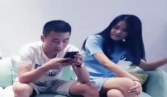 约个蓝衣长发妹子TP啪